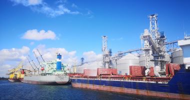 Stire din Economie : Traficul de mărfuri prin Portul Constanţa şi Canalul Dunăre - Marea Neagră, în scădere