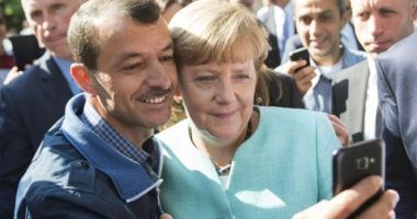 Stire din Actualitate : Angela Merkel: „Germania a făcut progrese în integrarea migranților”