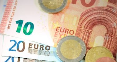 BNR: Leul s-a depreciat ușor joi în raport cu euro, dar a crescut față de dolarul american