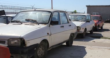 Stire din Economie : Programul Rabla 2025 demarează luni, cu etapa validării producătorilor auto