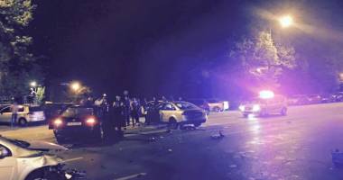 Galerie FOTO. Accident rutier SPECTACULOS, azi noapte, pe bd. Lăpușneanu - 4