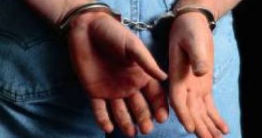 Stire din Actualitate : Româncă urmărită internațional pentru șantaj și înșelăciune, prinsă după ce a sunat la 112 să-și denunțe soțul