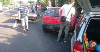 Galerie foto. Și-au făcut mașinile praf! Accident rutier în Eforie Nord - 3