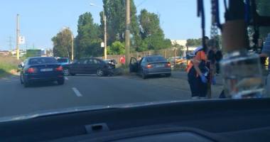 Stire din Eveniment : TRAGEDIE PE ȘOSEA, LA CONSTANȚA / O FEMEIE A MURIT PE LOC, DUPĂ CE A FOST SPULBERATĂ DE O MAȘINĂ