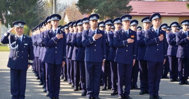 Stire din Eveniment : ANGAJĂRI ÎN POLIȚIE DIN SURSĂ EXTERNĂ / SCHIMBARE IMPORTANTĂ, ANUNȚATĂ AZI