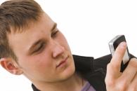 Stire din Social : Minorii sună la Telefonul Copilului pentru că nu se mai înțeleg cu părinții