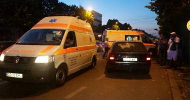 Galerie foto. ACCIDENT GRAV la Dacia. BMW înfipt într-un copac - 3