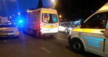 Galerie foto. ACCIDENT GRAV la Dacia. BMW înfipt într-un copac - 4