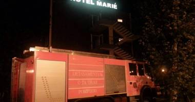 Stire din Eveniment : INCENDIU ÎN MAMAIA. Turiștii au fost evacuați