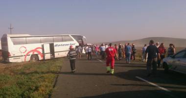 Imagini șocante! CARNAGIU LA CONSTANȚA! TREI MORȚI, dintre care doi militari, în urma unui teribil accident de autocar - 6