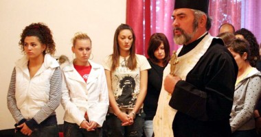 Stire din Cetățenești : De ce se recomandă Sfeștania  în Postul Crăciunului