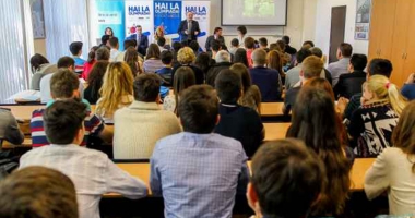 Stire din Cultură-Educație : 11 medalii aduse Centrului de performanță "Hai la Olimpiadă!"