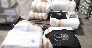 Haine din Turcia, de peste 1,7 milioane de lei, confiscate în port - 2