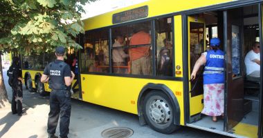Stire din Social : Controale și amenzi pe bandă rulantă, în autobuzele RATC