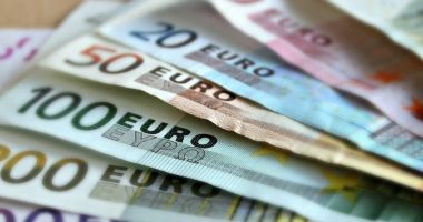 Stire din Actualitate : DOAR ÎN GERMANIA… Rucsac cu 16.000 de euro, returnat proprietarului