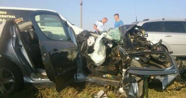 Imagini șocante! CARNAGIU LA CONSTANȚA! TREI MORȚI, dintre care doi militari, în urma unui teribil accident de autocar - 2