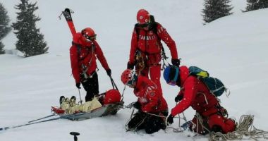 Stire din Social : Record de oameni salvaţi de pe munte, în acest weekend