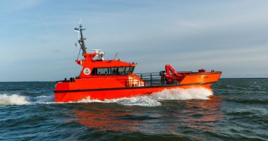 Ambarcațiune cu patru persoane la bord, în pericol de scufundare - 2