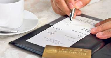 Stire din Economie : DECIZIA ZILEI! FĂRĂ IMPOZIT PENTRU BACȘIȘ!