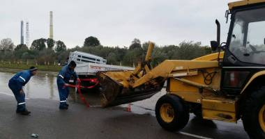 POTOP LA CONSTANȚA! IMAGINILE DEZASTRULUI! O VIITURĂ PUTERNICĂ A FĂCUT RAVAGII. CASE INUNDATE ȘI MAȘINI LUATE DE APE - 4