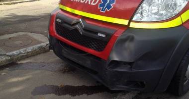 Galerie foto. Accident rutier în Constanța. Autospecială SMURD, implicată în coliziune - 4