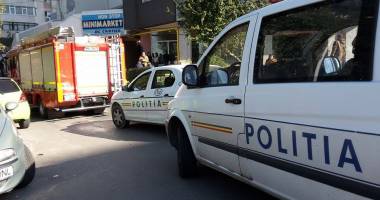 TRAGEDIE LA CONSTANȚA! Familie MOARTĂ într-un apartament din cartierul Tomis Nord / GALERIE FOTO - 3