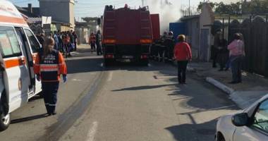 Stire din Eveniment : VIDEO. INCENDIU DEVASTATOR! CASĂ DIN CONSTANȚA, MISTUITĂ DE FLĂCĂRI - UPDATE
