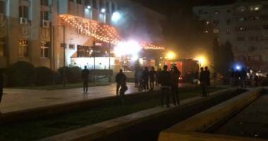 Galerie FOTO și VIDEO.  INCENDIU LA CASA DE CULTURĂ DIN CONSTANȚA. LOCALUL "CULTURE PUB", ÎN FLĂCĂRI. DOUĂ VICTIME! - 6