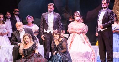 Stire din Cultură-Educație : Începe Festivalul Internațional al Muzicii și Dansului