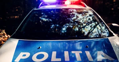 Stire din Eveniment : Scandal violent între două familii. Opt persoane reținute după o bătaie generală
