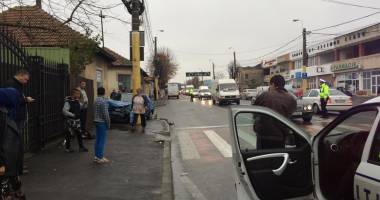 Galerie FOTO. GRAV ACCIDENT RUTIER ÎN CONSTANȚA. MAȘINĂ PROIECTATĂ ÎN ZID! O VICTIMĂ! - 4