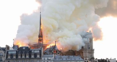 Imagini incredibile! Catedrala Notre-Dame din Paris arde ca o torță - 3