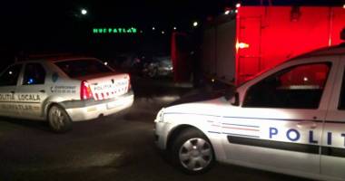 IMAGINI ȘOCANTE. GRAV ACCIDENT RUTIER! O MAȘINĂ A INTRAT SUB UN TIR. O VICTIMĂ - 5