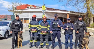 Stire din Eveniment : Jandarmii au intervenit în forță pe litoral. Abaterile depistate în minivacanță