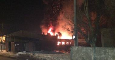 GALERIE FOTO / Incendiu violent la Medgidia - 4