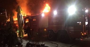 GALERIE FOTO / Incendiu violent la Medgidia - 5