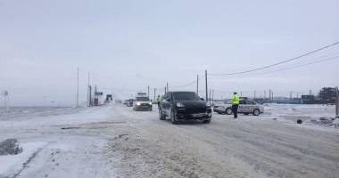 Galerie foto și video. Cum se circulă pe ruta Constanța-Hârșova, după ore de stat sub nămeți - 3