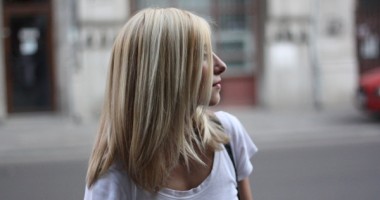 Stire din Monden : Dana Rogoz, schimbare de look