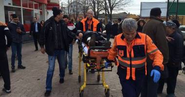 GALERIE FOTO. GRAV ACCIDENT RUTIER ÎN CONSTANȚA. TREI VICTIME, UN SEMAFOR DĂRÂMAT - 4
