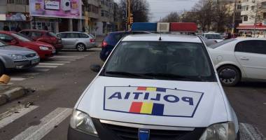 GALERIE FOTO. GRAV ACCIDENT RUTIER ÎN CONSTANȚA. TREI VICTIME, UN SEMAFOR DĂRÂMAT - 11
