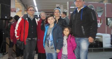 Steven Segal ajută o familie din Cumpăna / Galerie foto - 2