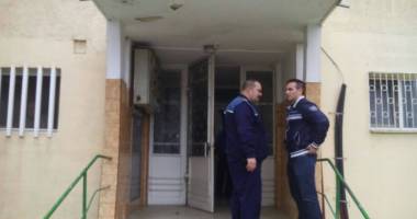 UPDATE. MOARTE SUSPECTĂ în zona Tomis III. DOUĂ SURORI DECEDATE / VIDEO - 5