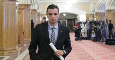 Stire din Politică-Administrație : Sorin Grindeanu, DECLARAȚIE DE PRESĂ după ce Guvernul său a picat