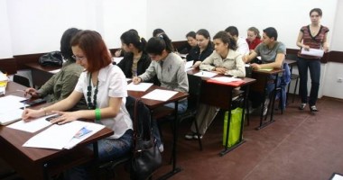 Stire din Cultură-Educație : Cursuri intensive de limba română pentru studenții străini