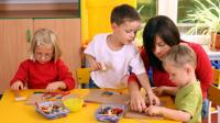 Stire din Diverse : Dezlipește-ți copiii de pe televizor și joacă-te cu ei!