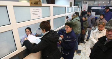 Stire din Social : Până când se mai poate plăti taxa pentru vehiculele lente