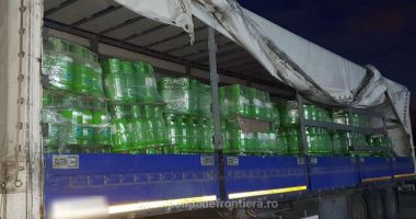 TONE DE SUBSTANȚE PERICULOASE, CONFISCATE LA AGIGEA - 1