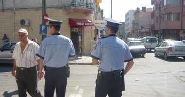 Stire din Eveniment : Polițiștii de proximitate învață țigănește