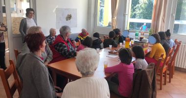 "Bunicii și nepoții", proiect de succes, la Constanța