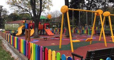 Stire din Social : Încă trei locuri de joacă, reabilitate și modernizate în municipiul Constanța